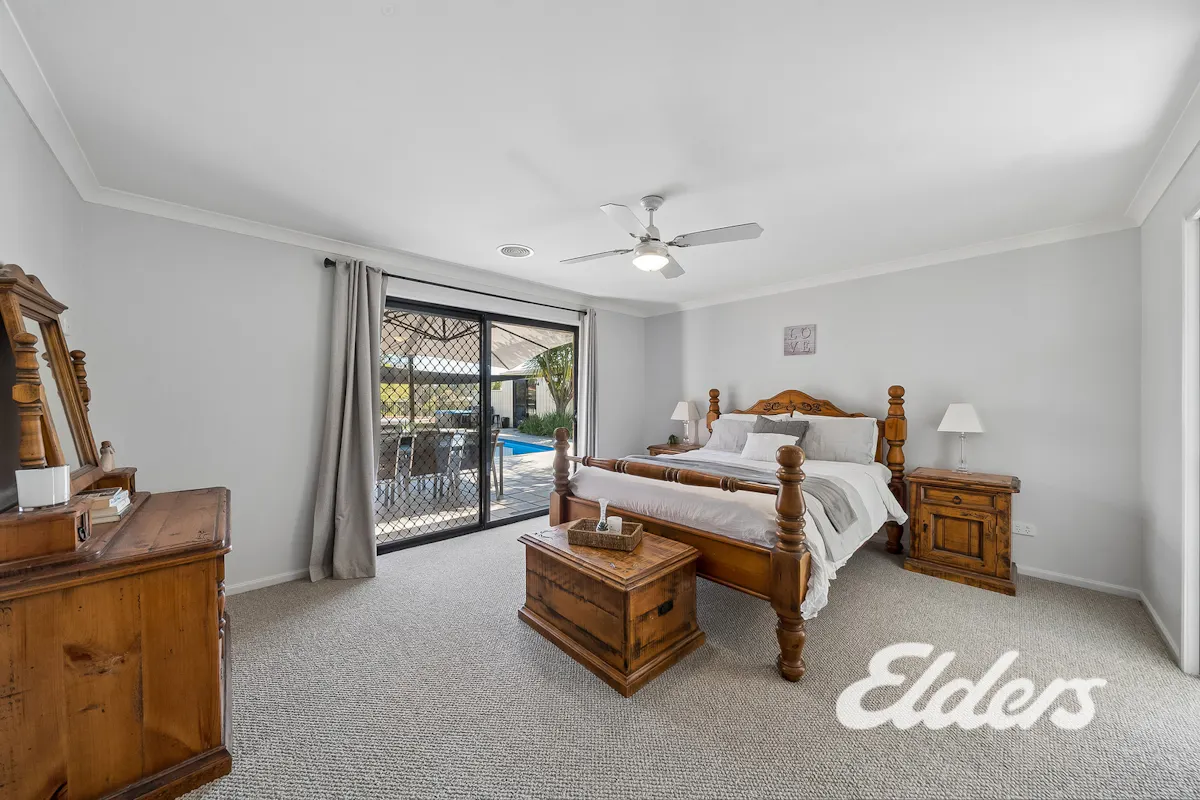 4 Huntingdale Drive — photo 18 of 29