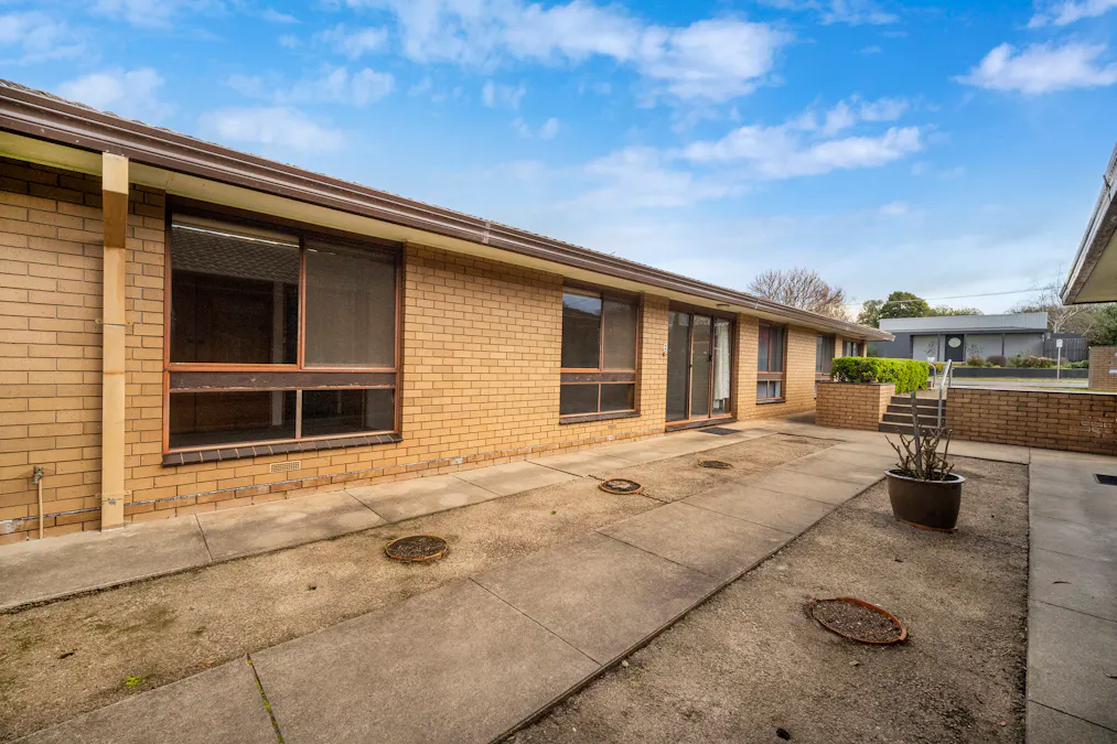 2/22 Brown Street, Hamilton, VIC, 3300 - Image 10