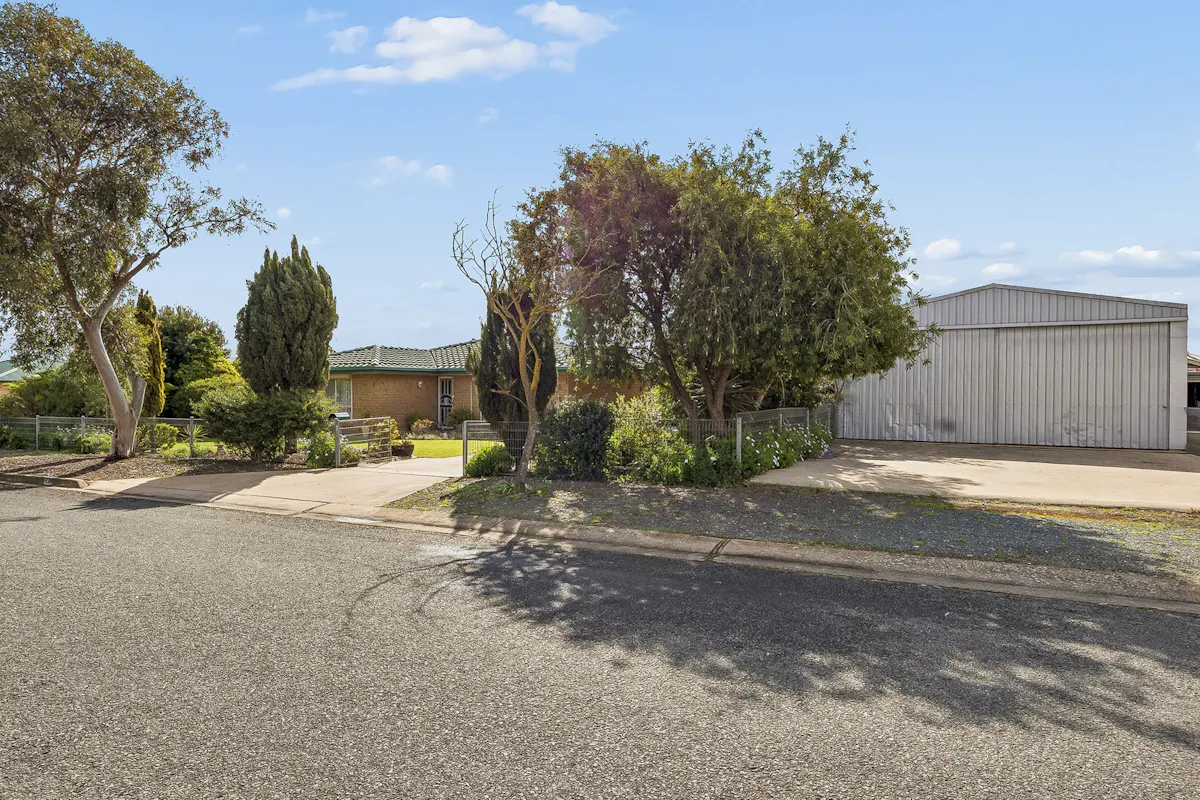42 Pretoria Street — photo 3 of 21