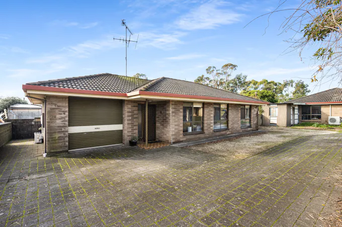2/1 Daniel Street, Mount Gambier, SA, 5290 - Image 1