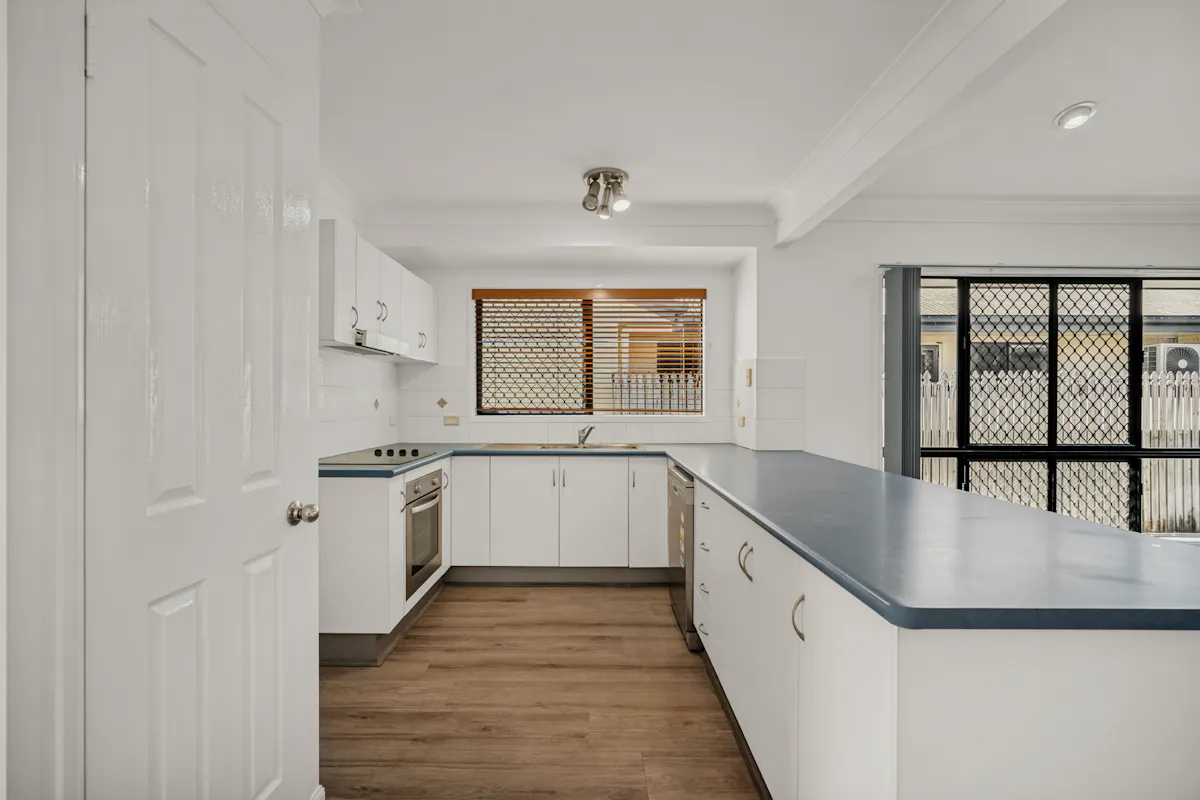 9 Moorhen Court — photo 2 of 17