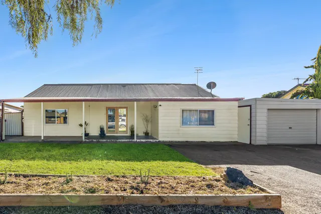 12 Jackson Street — photo from Elders Real Estate Riverland