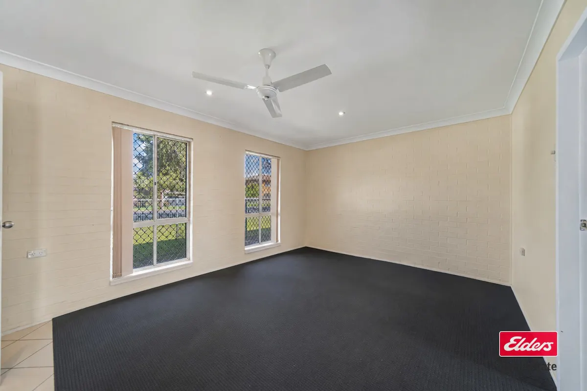 2/27 Hunter Street — photo 3 of 9