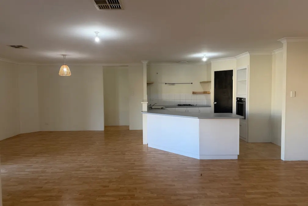 4 Halfmoon Drive, Waggrakine, WA, 6530 - Image 3