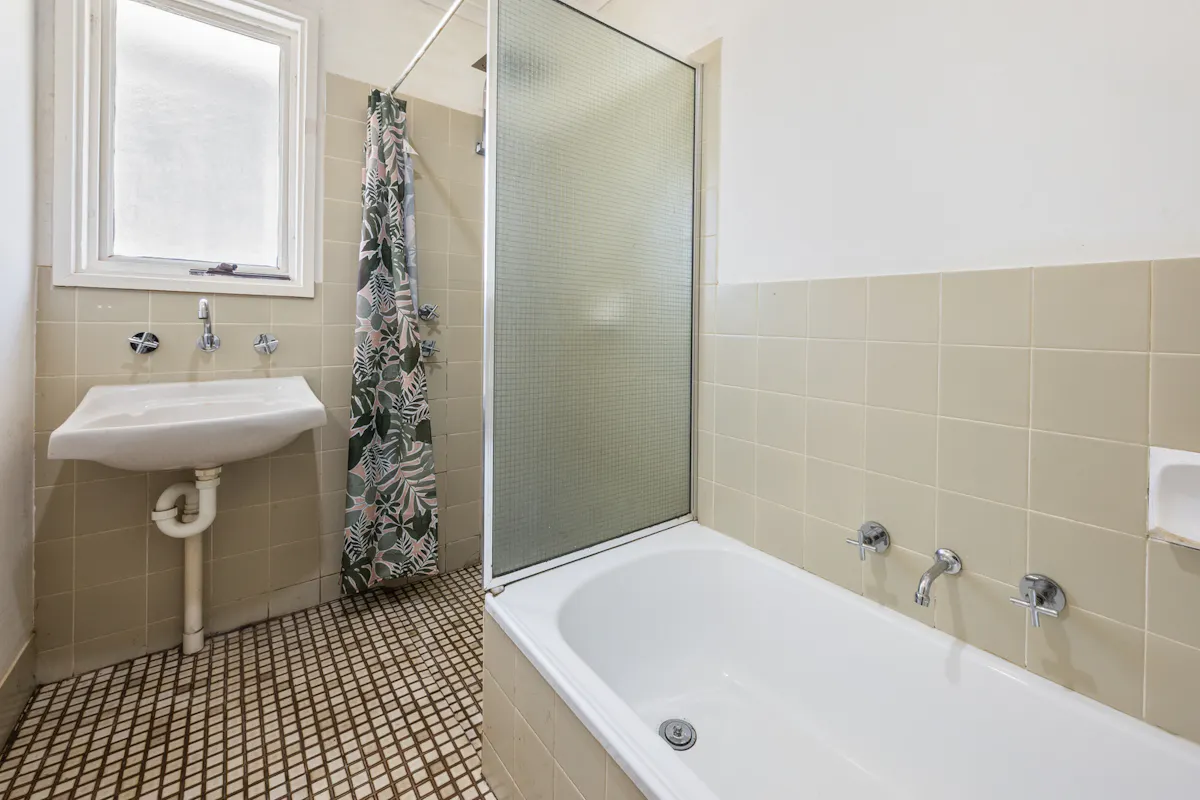 12 Vilna Crescent — photo 8 of 20