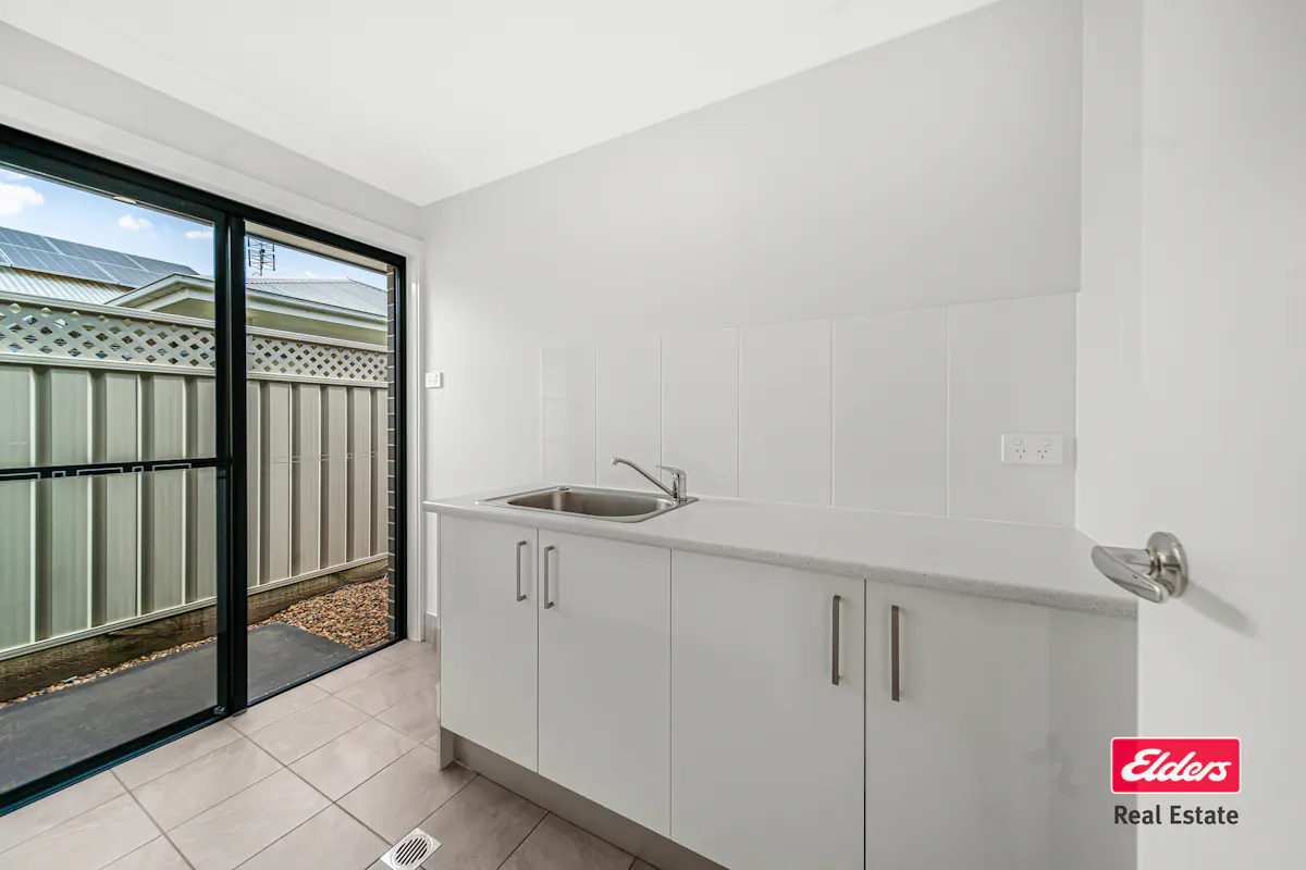 75 Champagne Drive — photo 13 of 21