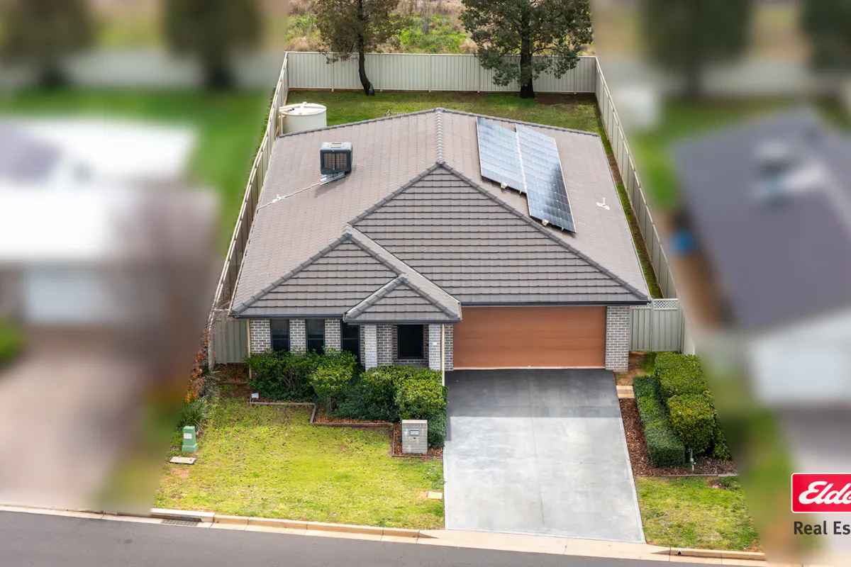 75 Champagne Drive — photo 16 of 21