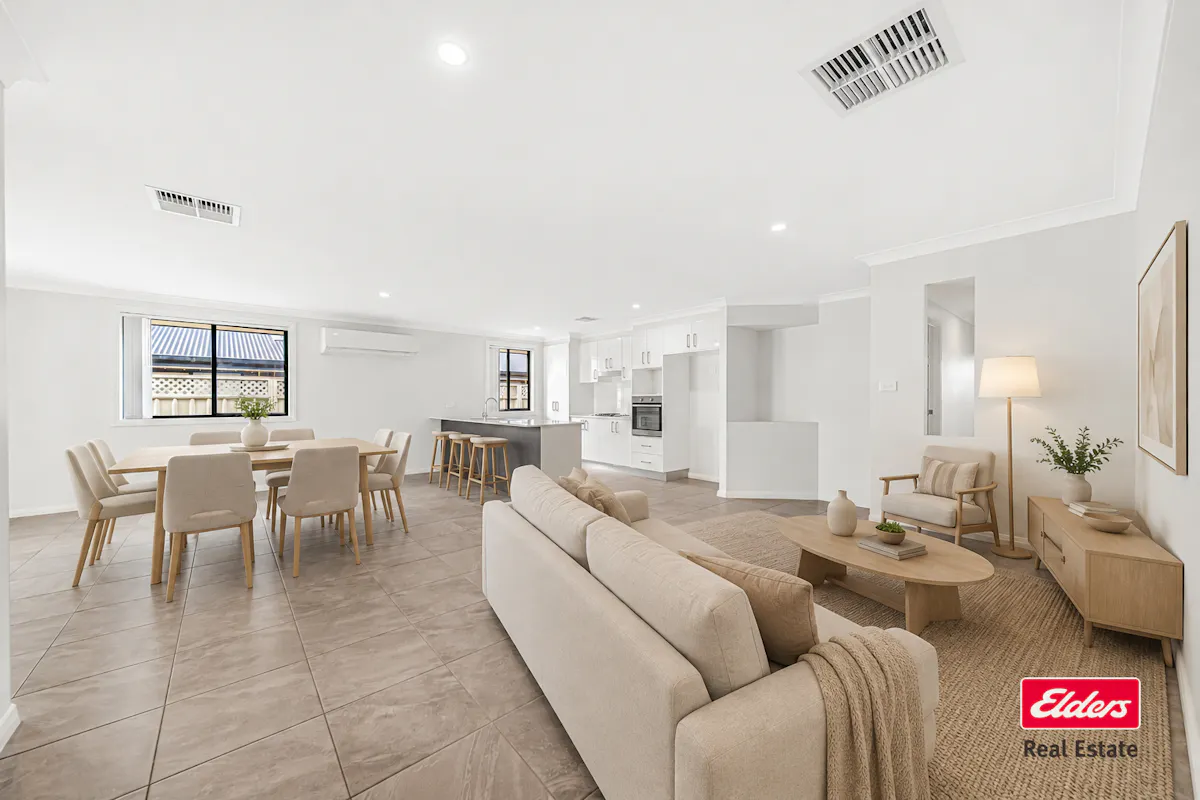 75 Champagne Drive — photo 4 of 21