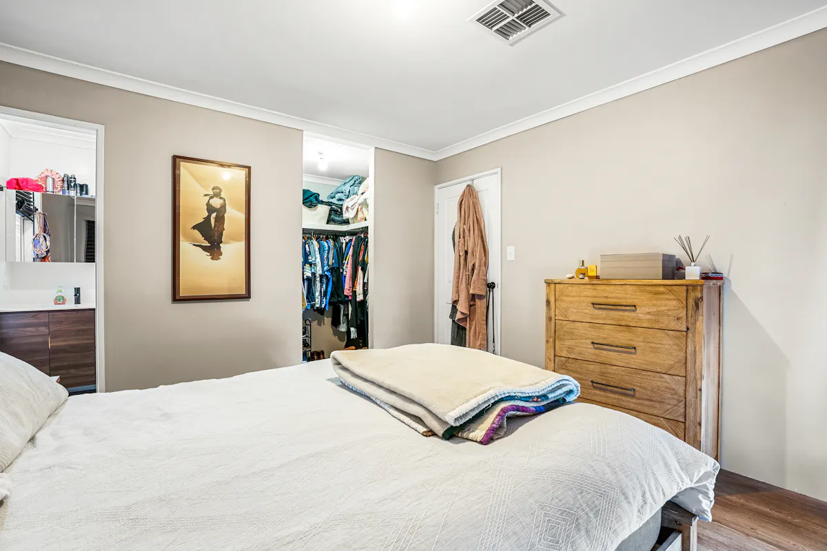 1 Tathra Place — photo 4 of 28