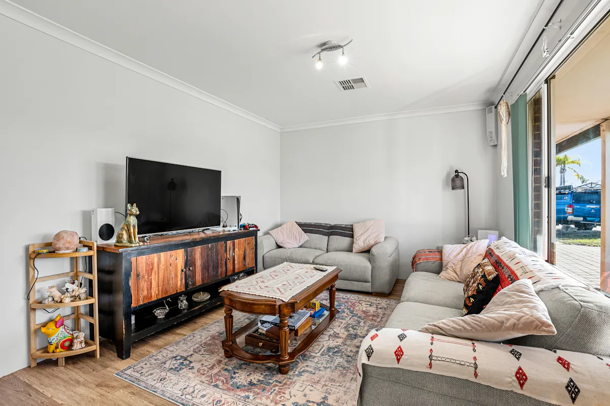 1 Tathra Place — photo 7 of 28