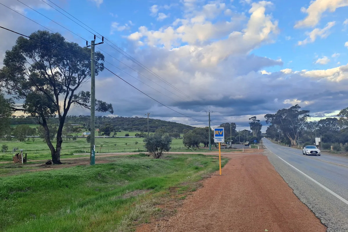 Gratte Street — photo 12 of 14