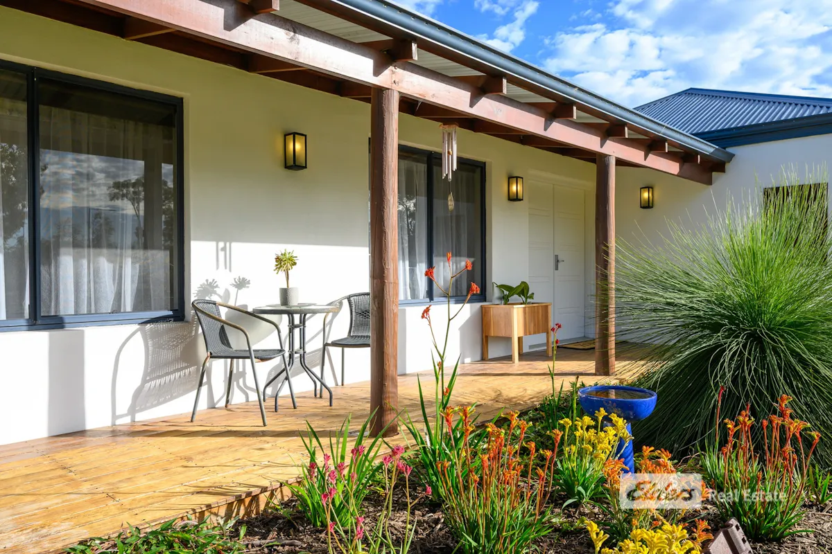 1 Whitton Way — photo 3 of 30