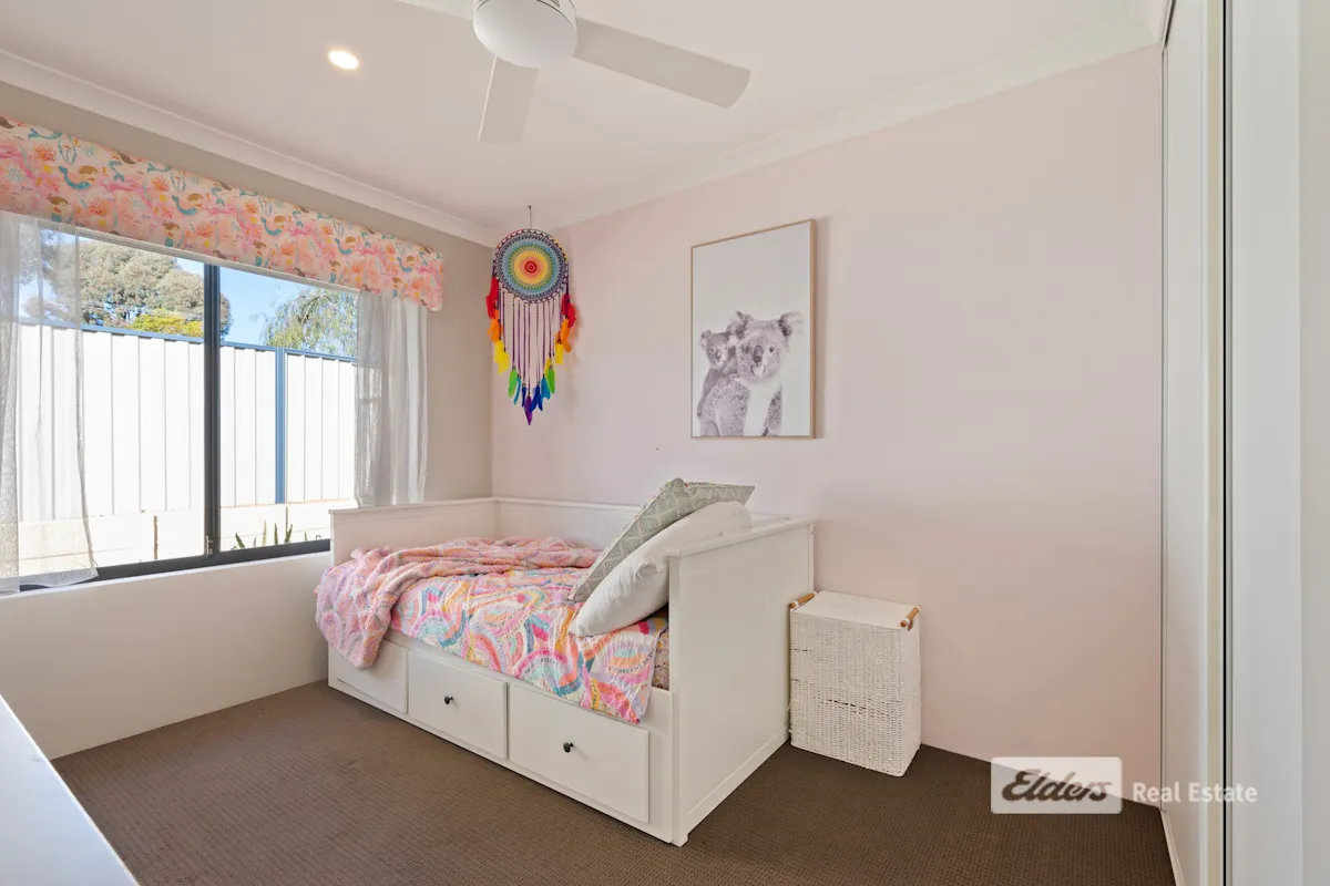 1 Whitton Way — photo 14 of 30