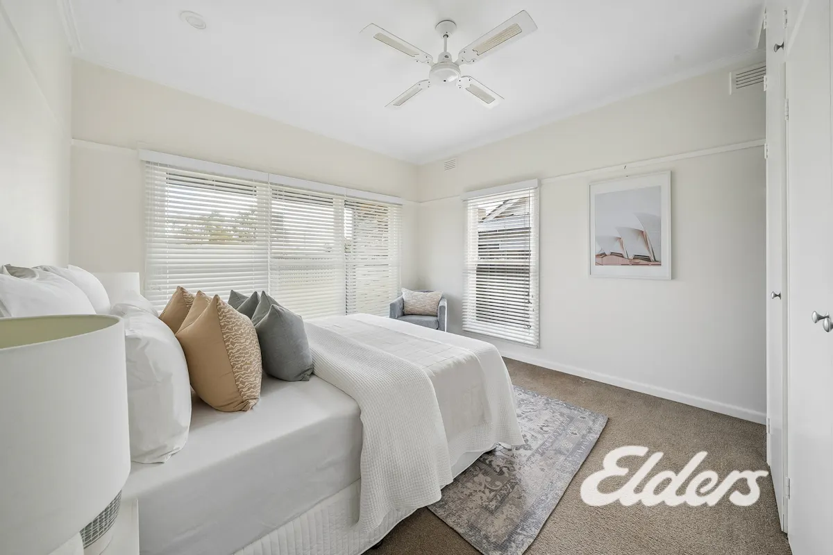 60B Sharp Street — photo 9 of 17