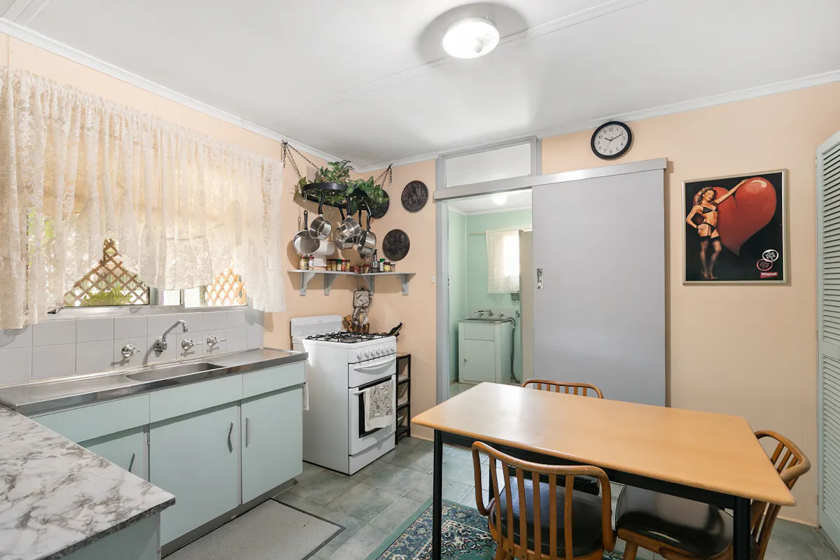 13 Graham Street — photo 4 of 17