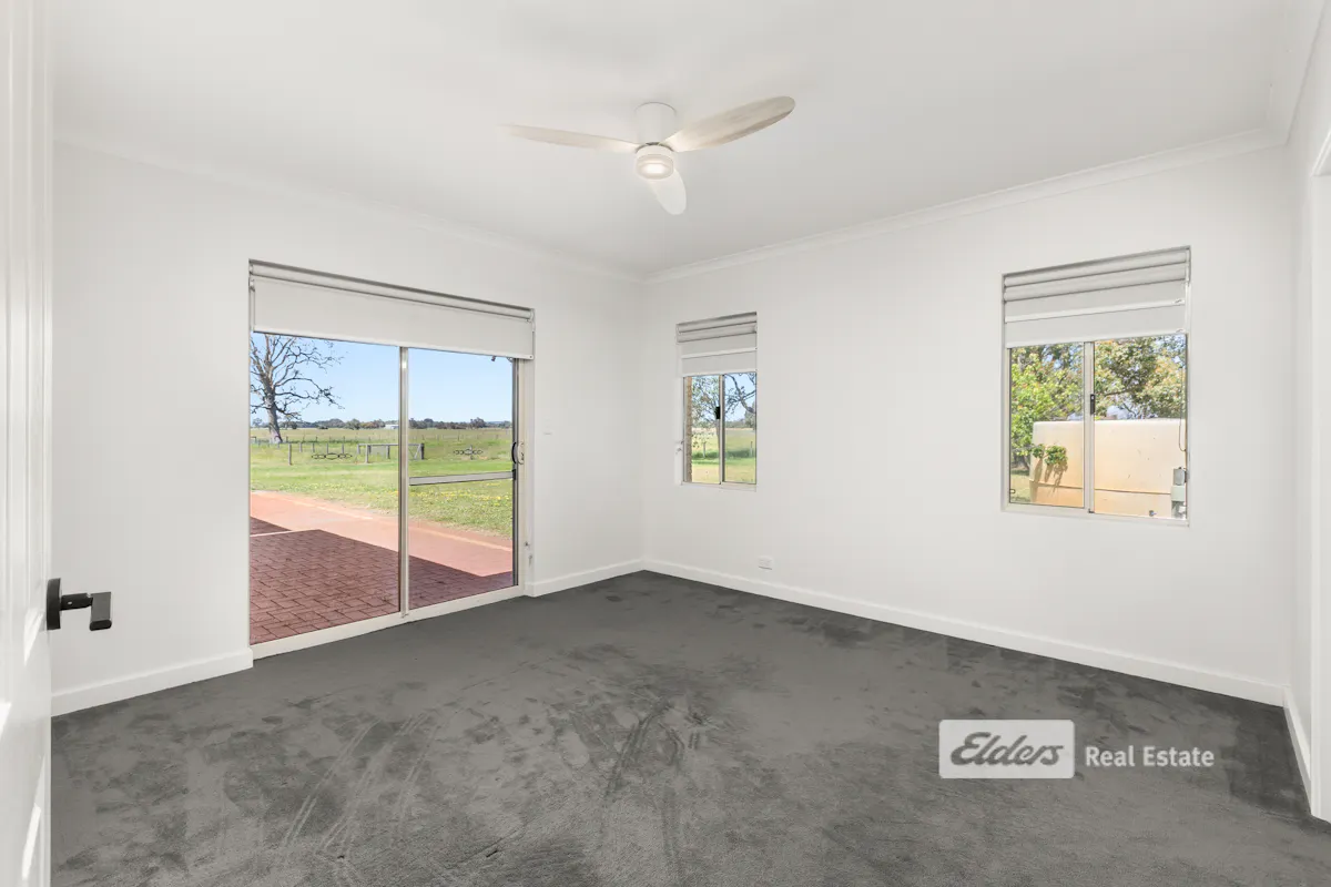 460 Downs Road — photo 11 of 30