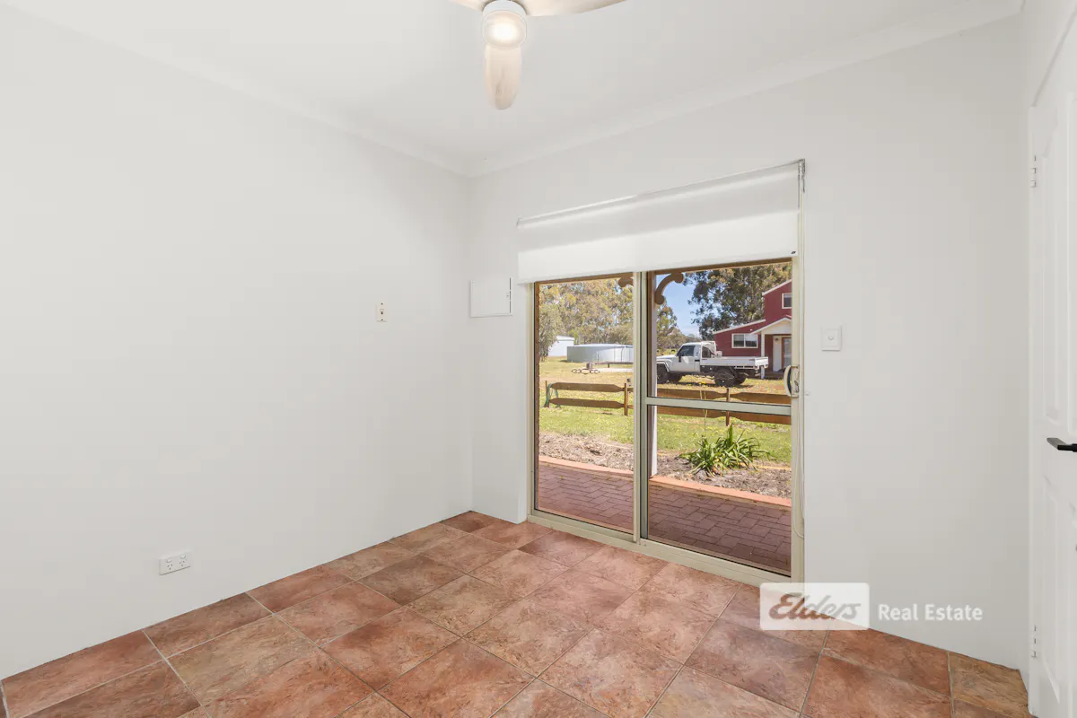 460 Downs Road — photo 13 of 30