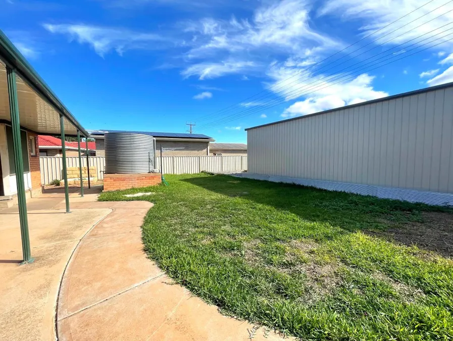 33 George Avenue, Whyalla Norrie, SA, 5608 - Image 13