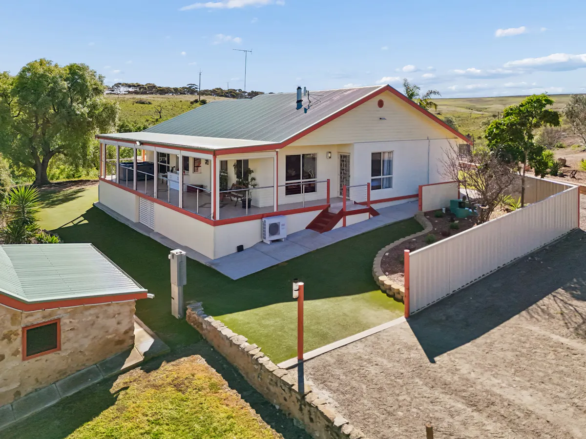 227 Billabong Road — photo 3 of 30