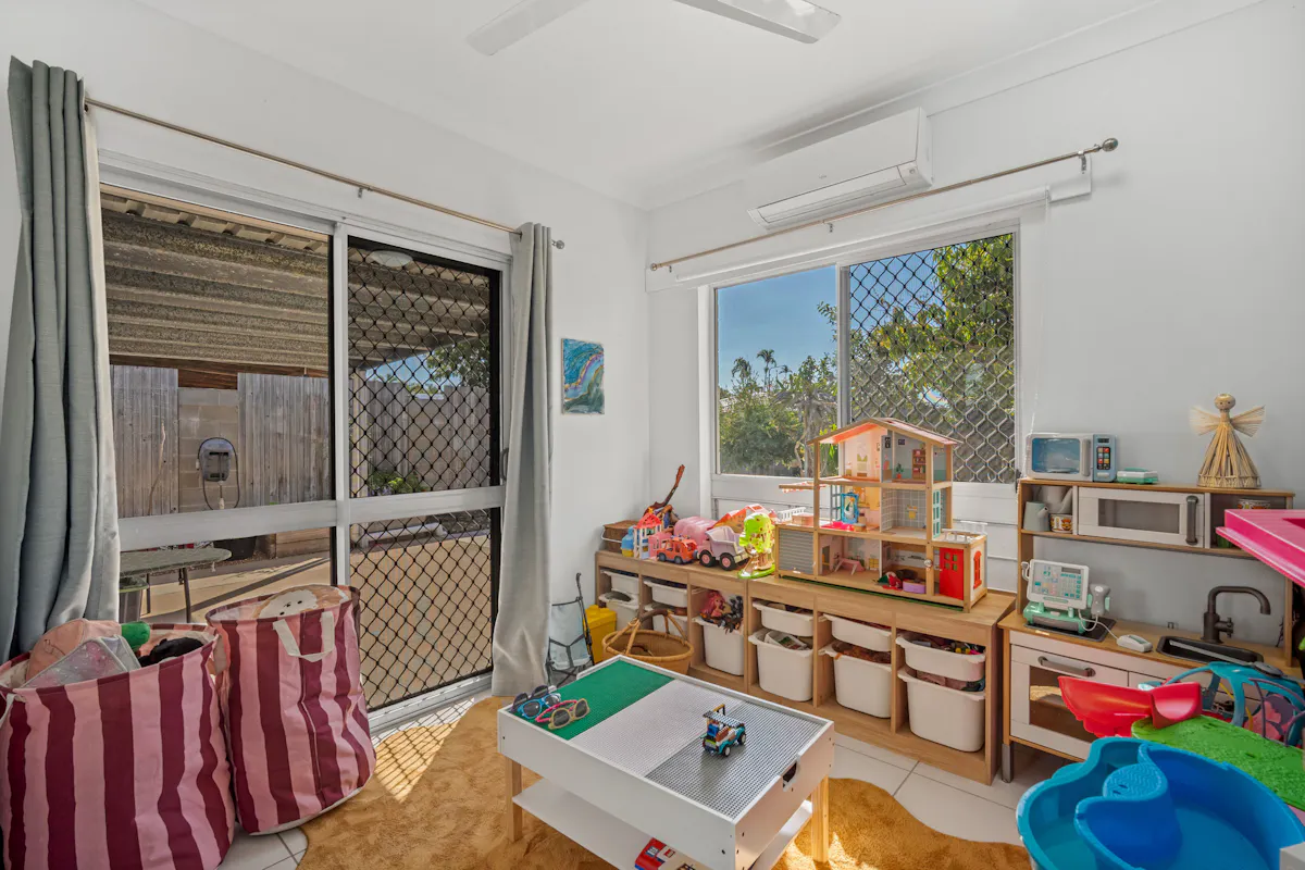 4 Mimosa Court — photo 9 of 27