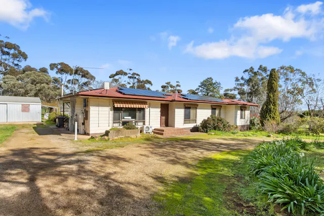 12 Napier Street — photo from Elders Real Estate Clare Valley and Balaklava