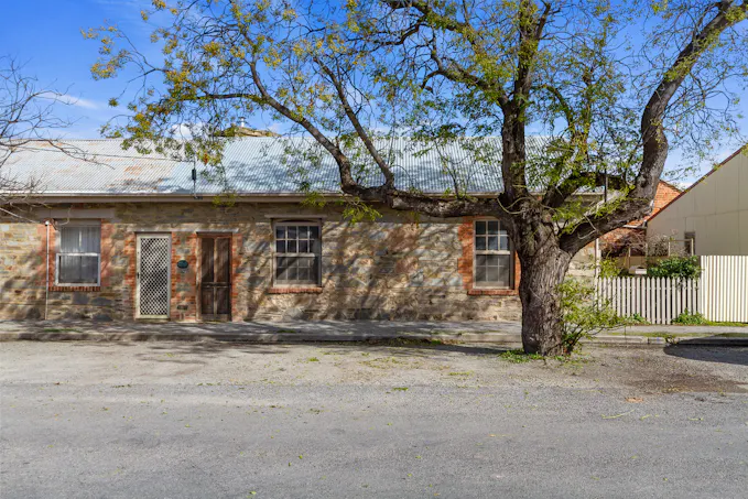 2 Upper Thames Street, Burra, SA, 5417 - Image 1