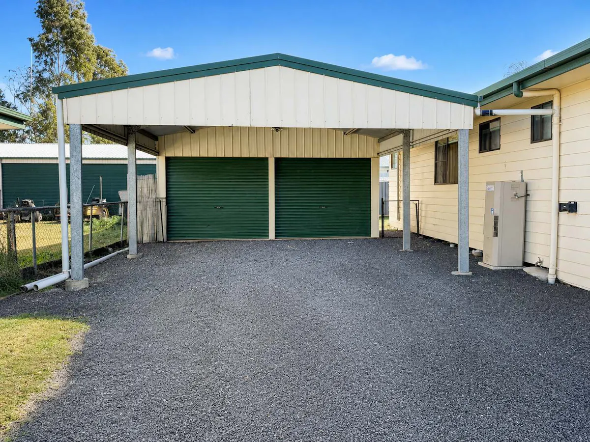 6 Russell Street — photo 17 of 18