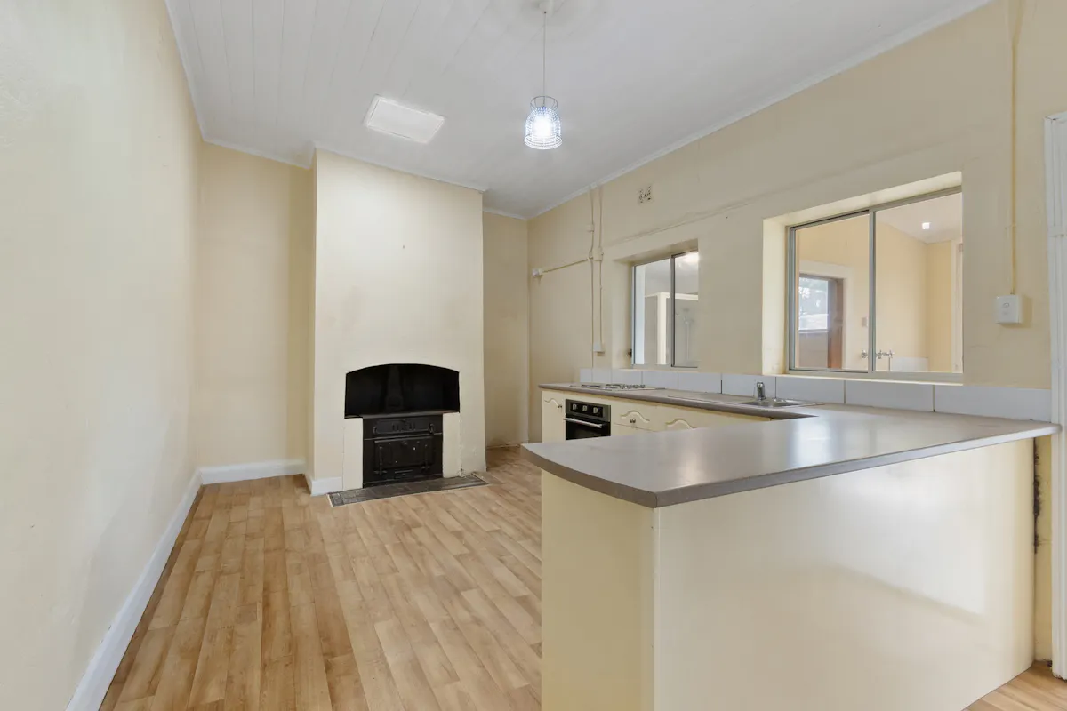 32 Weigall Street — photo 2 of 17