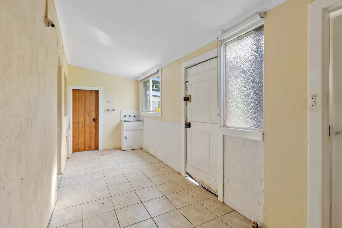 32 Weigall Street — photo 10 of 17