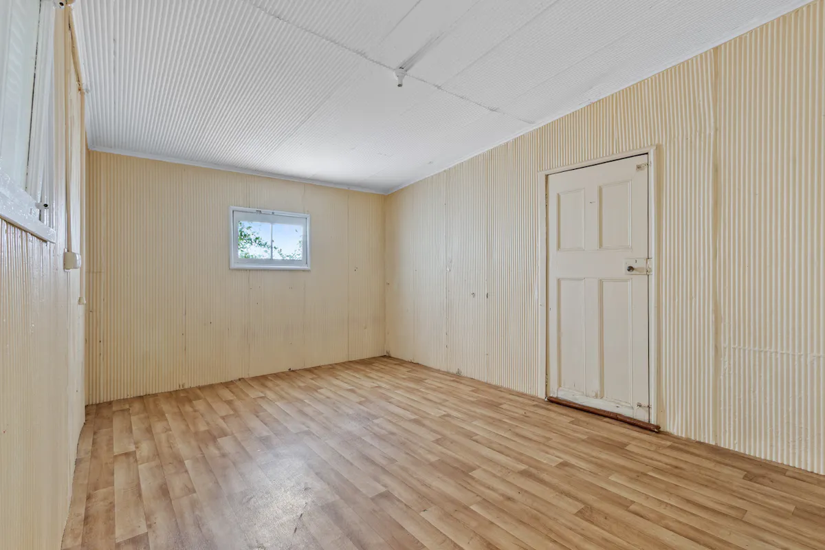32 Weigall Street — photo 8 of 17