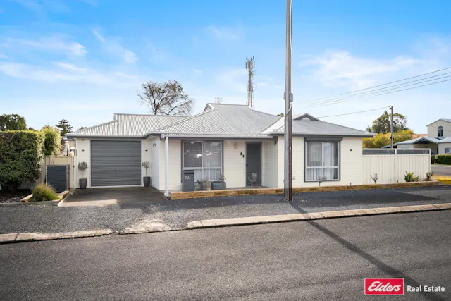 10A McFarlane Street — photo from Elders Real Estate Kingston SE