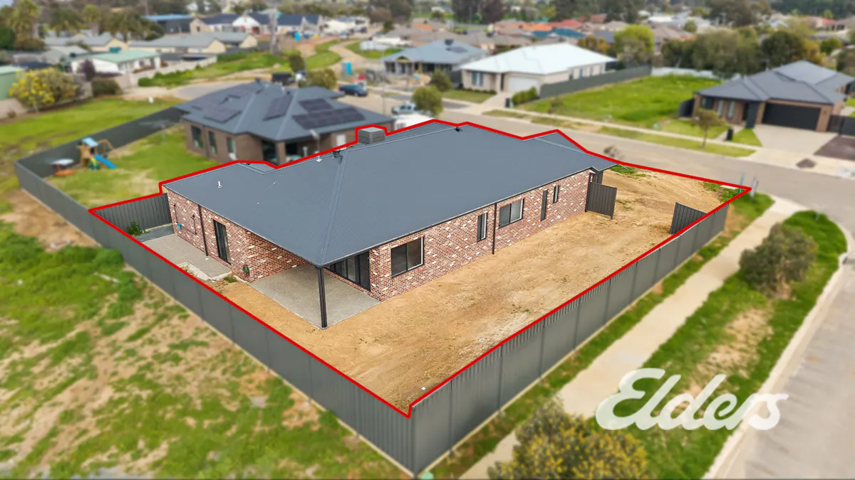 9 Hemphill Close — photo 14 of 16