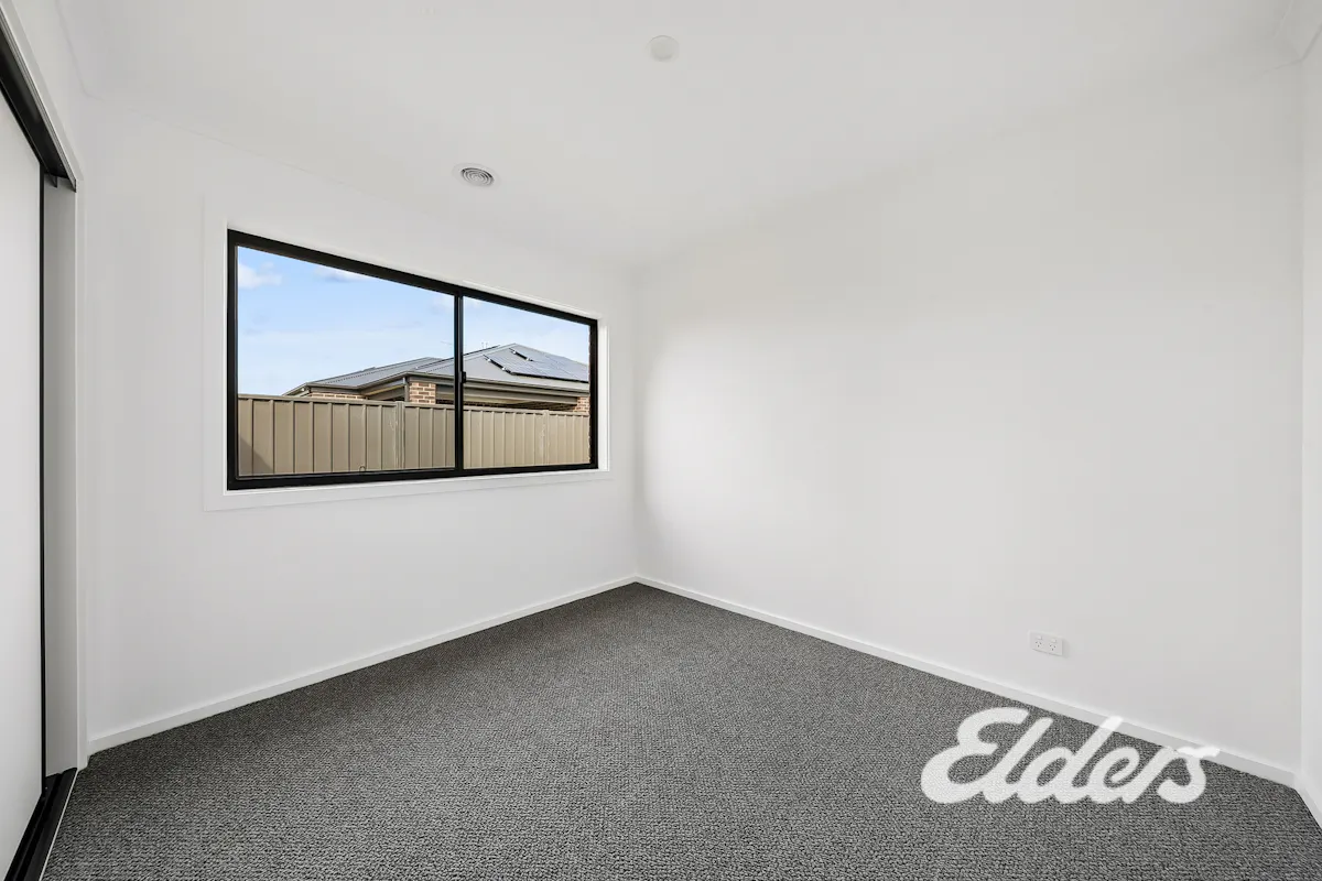 9 Hemphill Close — photo 10 of 16