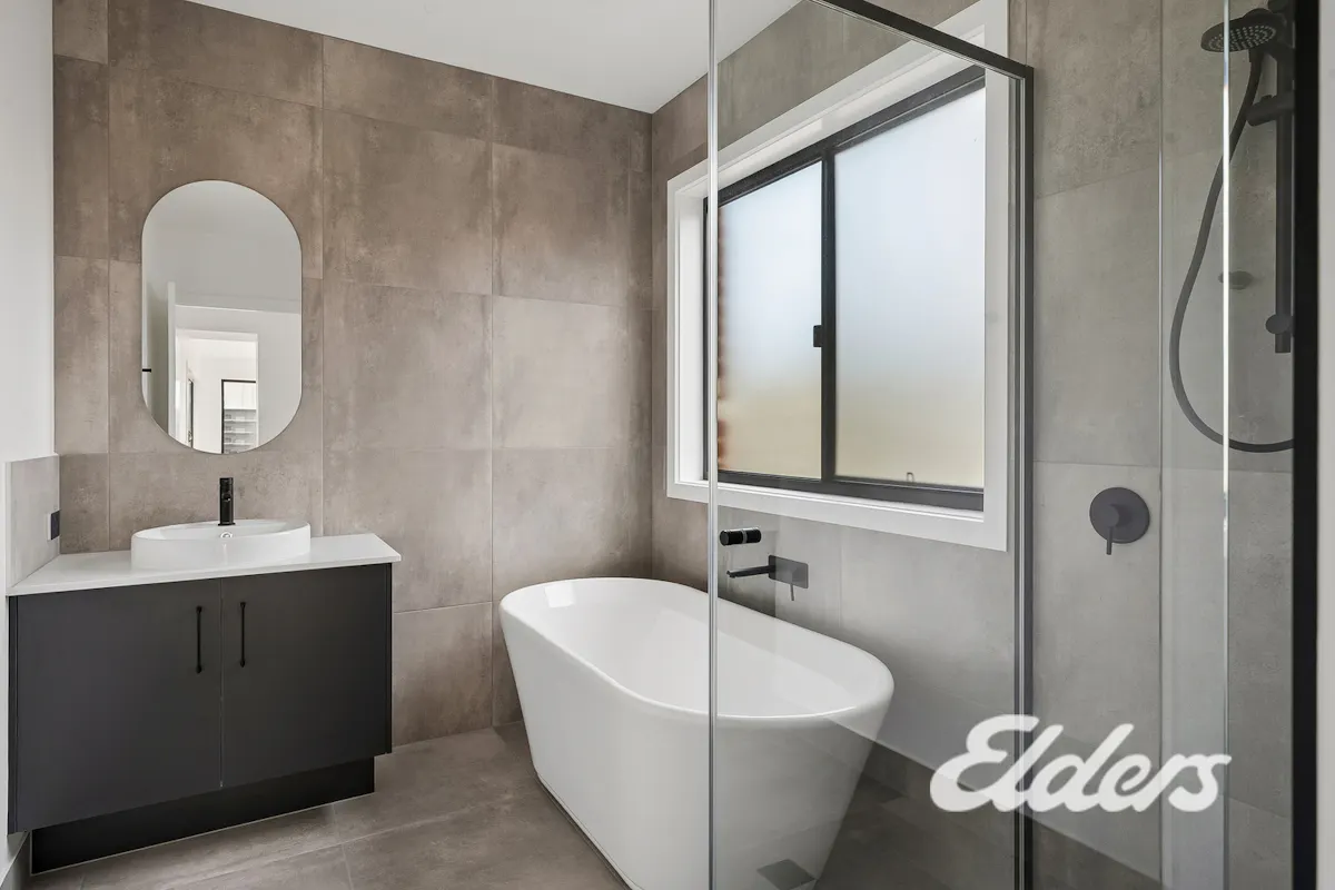 9 Hemphill Close — photo 8 of 16
