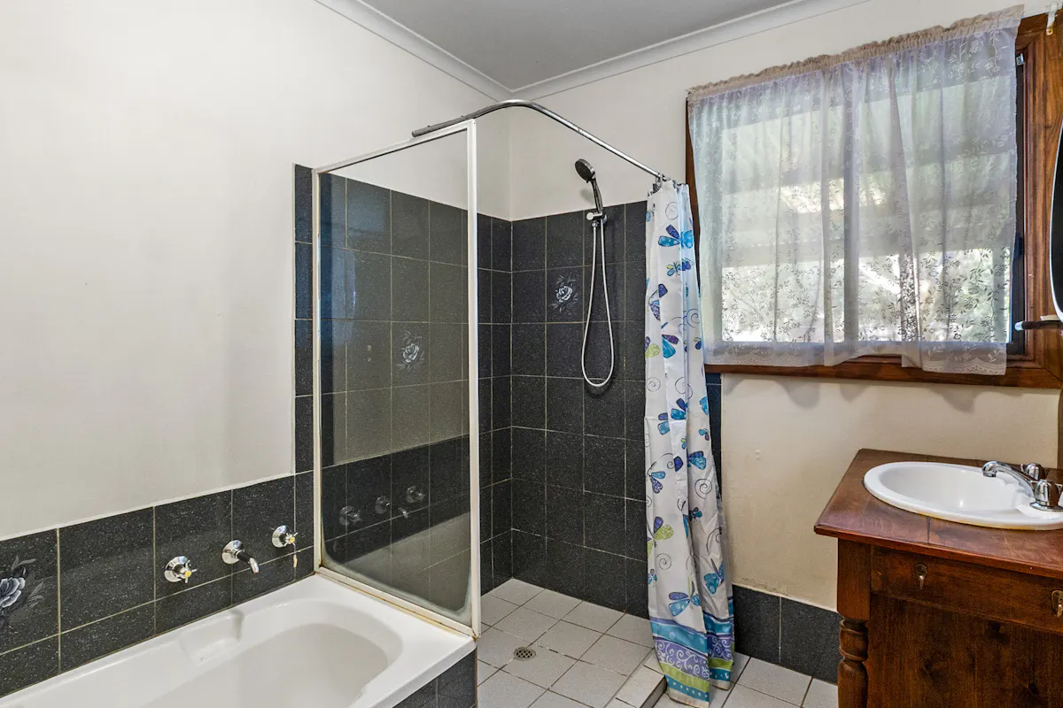 42 Mill Lane — photo 14 of 27