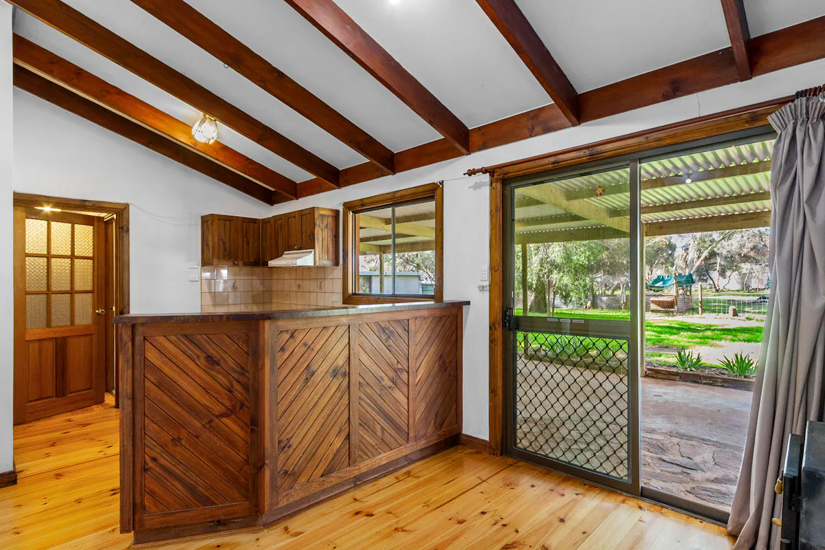 42 Mill Lane — photo 4 of 27