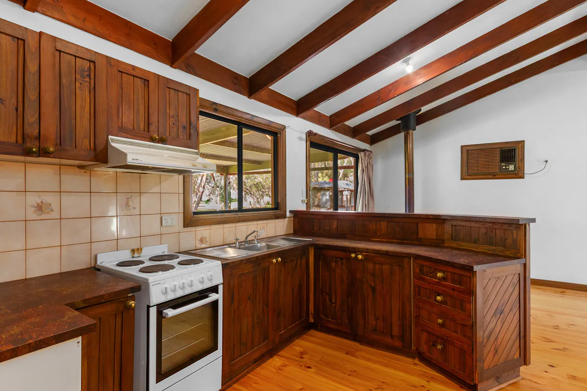 42 Mill Lane — photo 3 of 27