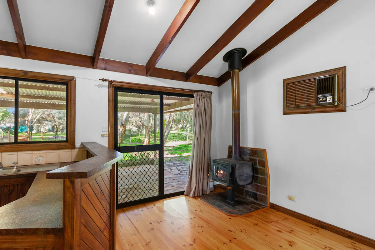 42 Mill Lane — photo 7 of 27
