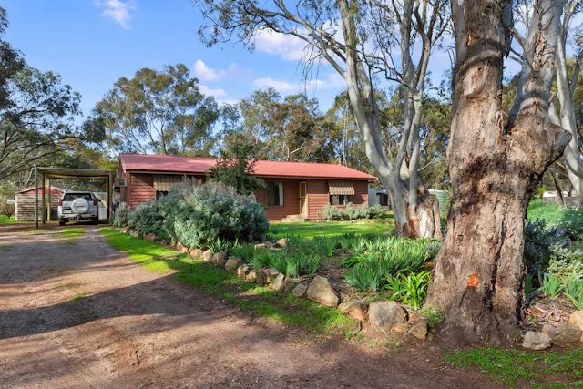 42 Mill Lane — photo from Elders Real Estate Clare Valley and Balaklava