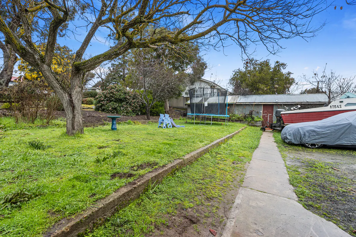 11 Mill Street — photo 14 of 18