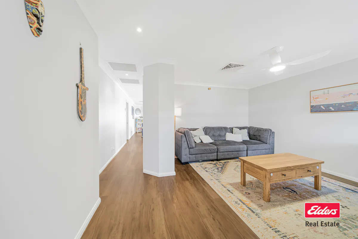 17 Cypress Point Drive — photo 3 of 29