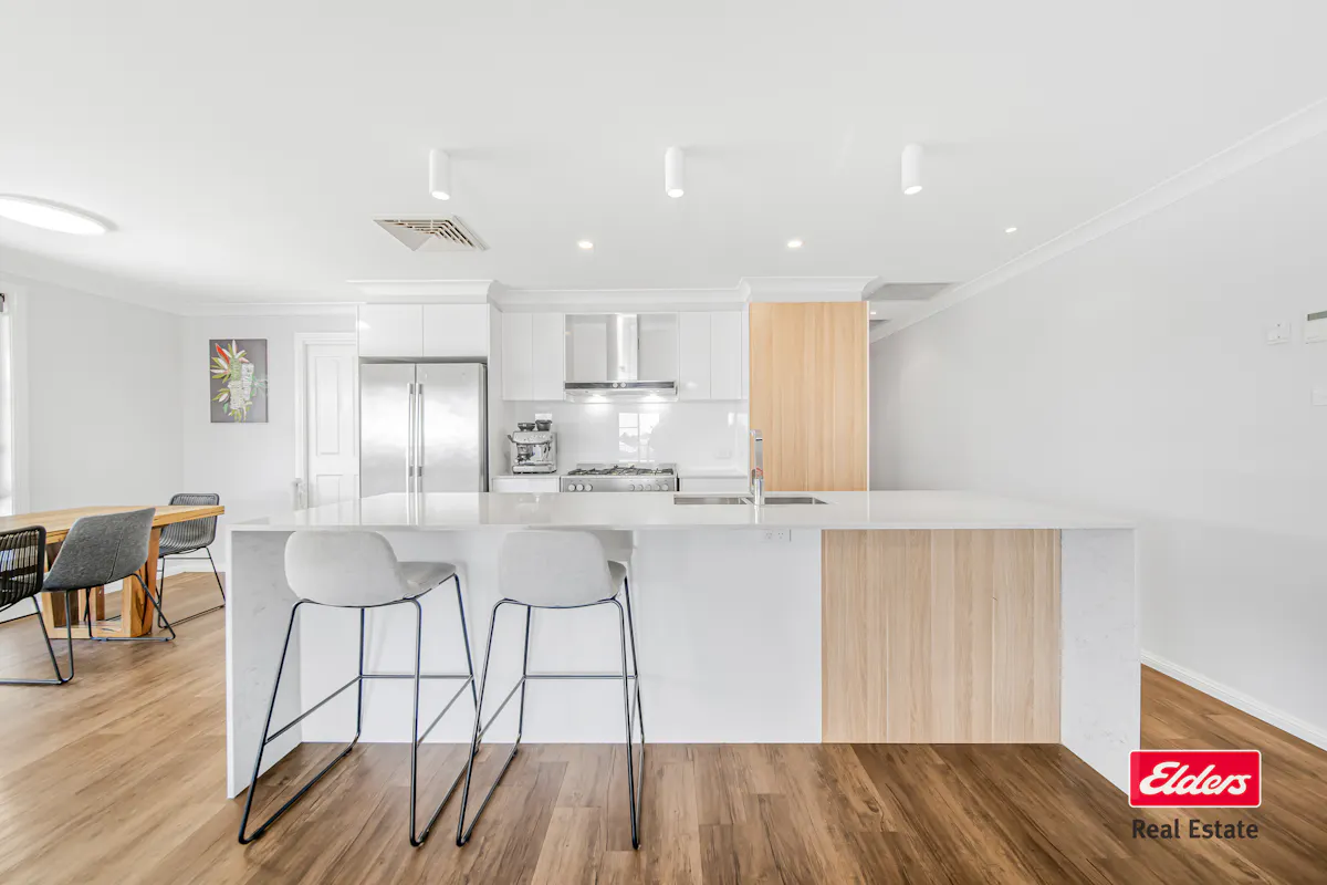17 Cypress Point Drive — photo 8 of 29