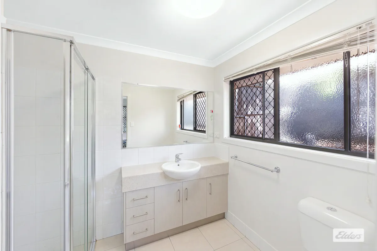 1/2 Wentworth Place — photo 7 of 17