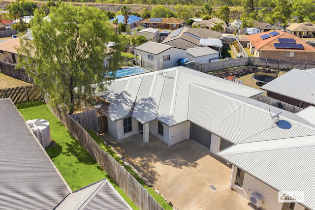 1/2 Wentworth Place — photo from Elders Real Estate Gladstone and Tannum Sands