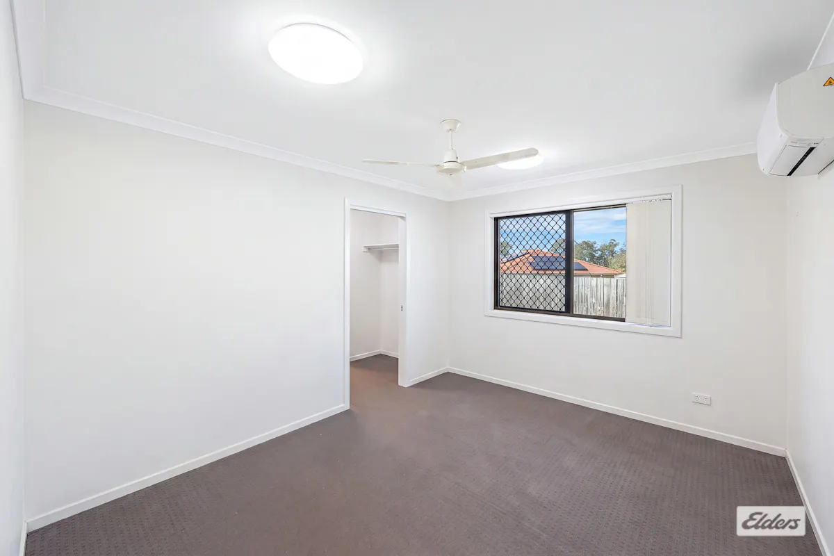 1/2 Wentworth Place — photo 11 of 17