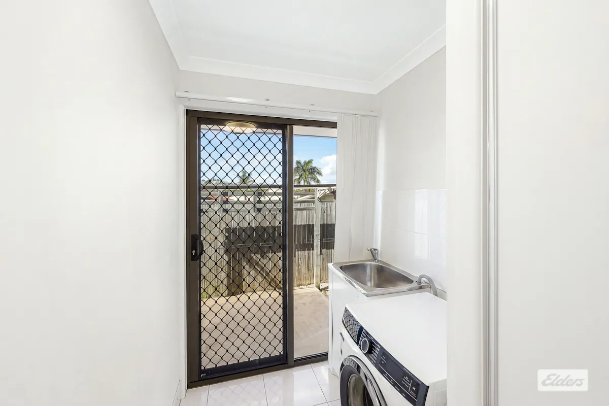 1/2 Wentworth Place — photo 13 of 17