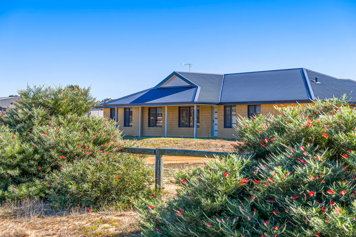 20 Sceptrum Avenue — photo 7 of 26