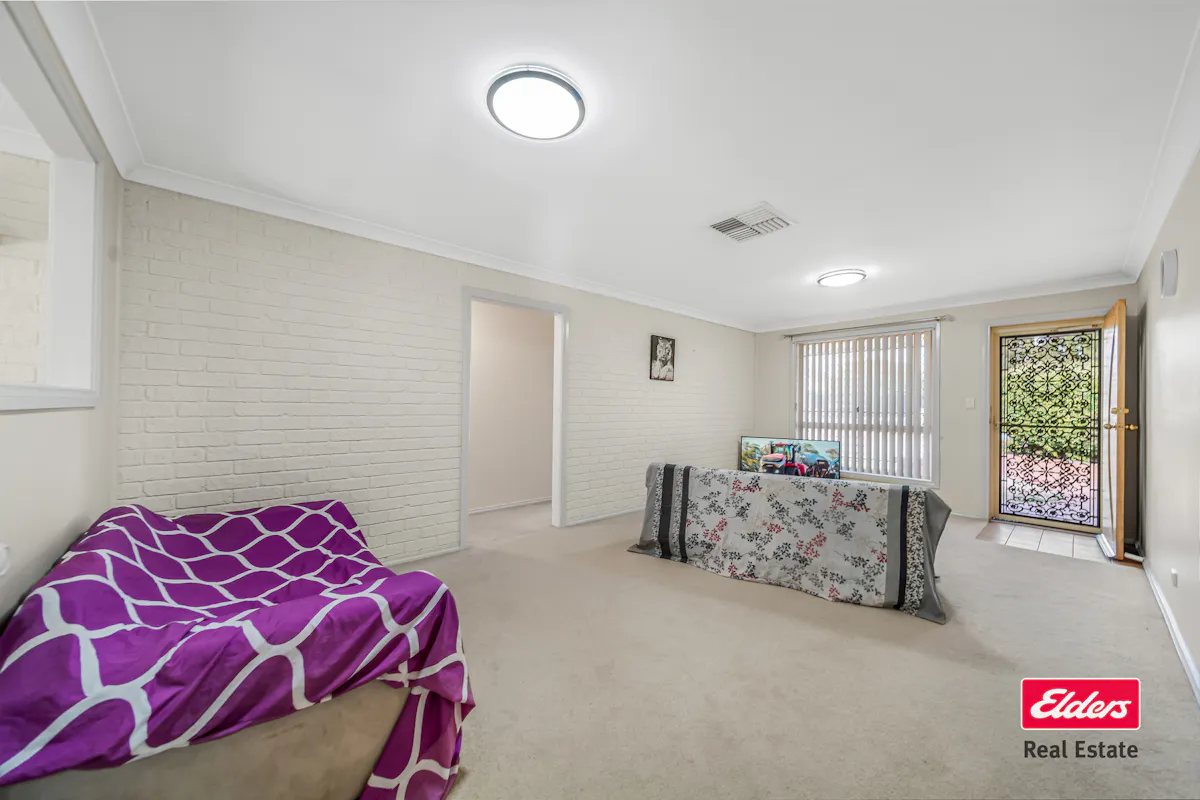 10B Grevillea Close — photo 2 of 11