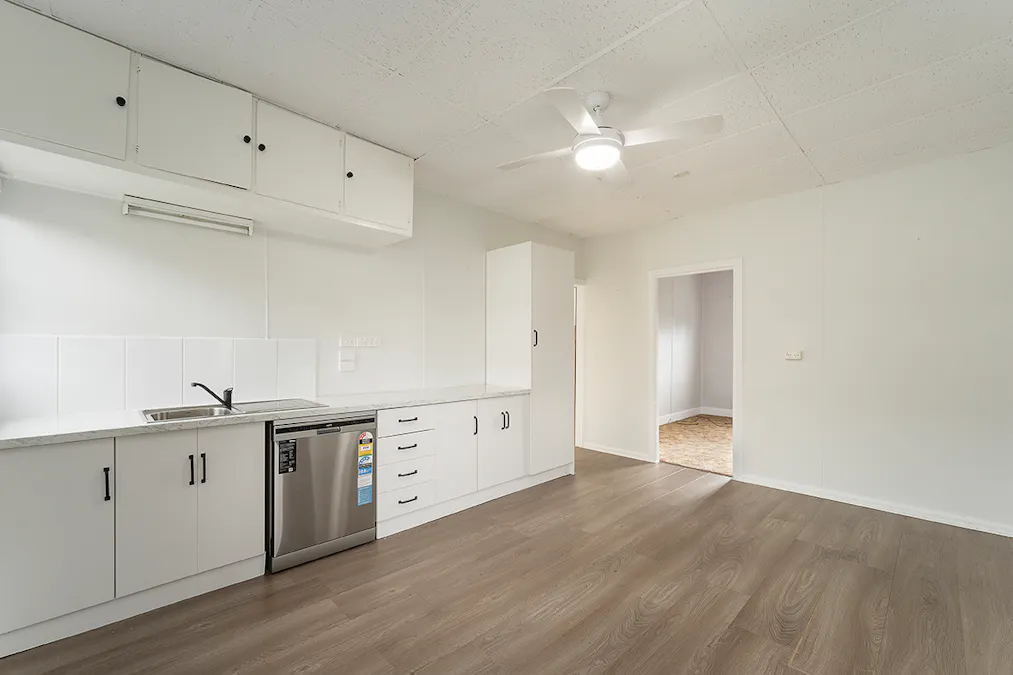 13 Leopold Avenue, Hamilton, VIC, 3300 - Image 4
