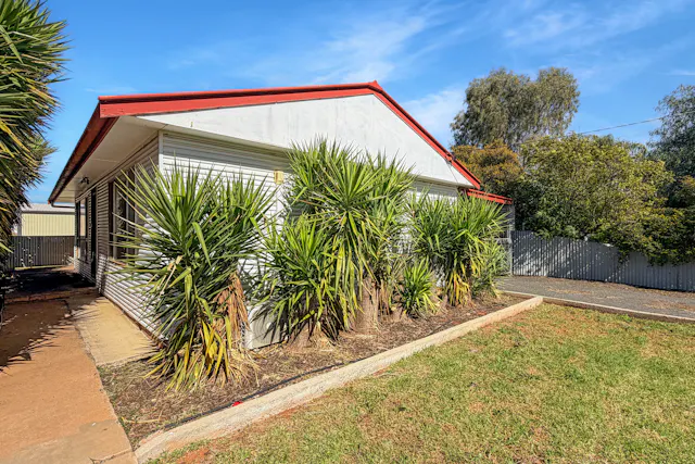 4 Becker Street — photo from Elders Real Estate Cobar
